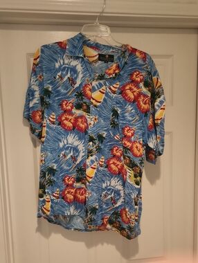 Blue Short-Sleeve Hawaiian Shirt with Red and Yellow Floral Print